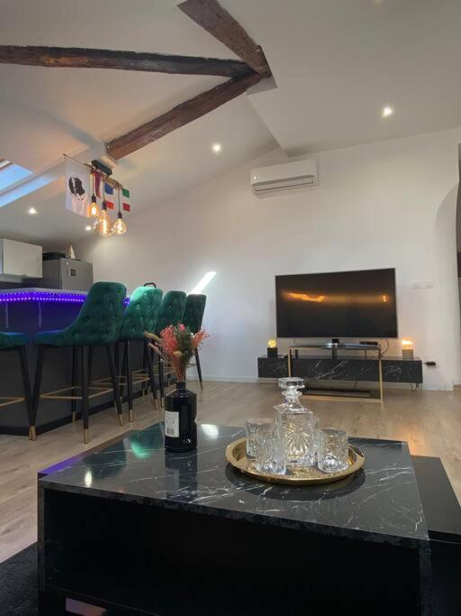 Welcome To Matteo'S Bar - Place Massena 5Min Beach Nisa Exterior foto